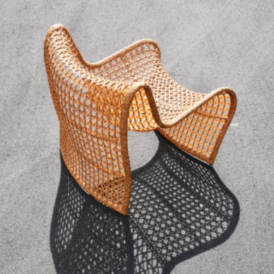 Outdoor wave chair