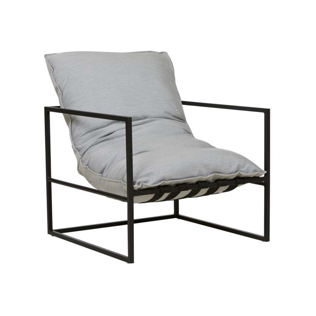 Outdoor framed lounge chair lead