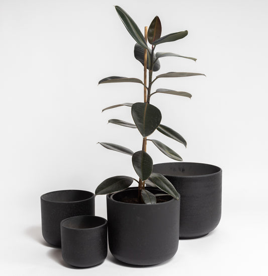 Granito concrete planter black