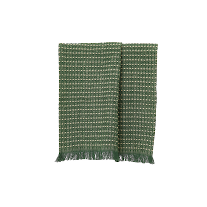 The versatile Aalto hand towel is lightweight and quick-drying.  This relaxed waffle weave piece adds colour and texture to your bathroom.  Colour: spirulina/butter   Dimensions: 50cm wide x 70cm long  Made of 100% certified organic cotton 