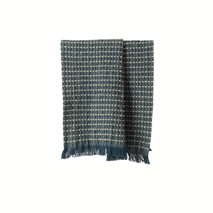 The versatile Aalto hand towel is lightweight and quick-drying.  This relaxed waffle weave piece adds colour and texture to your bathroom.  Colour: sailor/butter   Dimensions: 50cm wide x 70cm long  Made of 100% certified organic cotton 