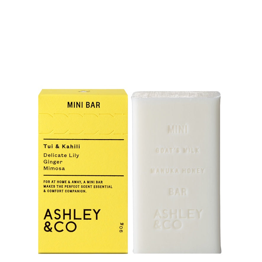 Ashley & Co's hand and body soap bar contains goat's milk and manuka honey to cleanse and calm your skin.  The mini bar is lightly fragranced with one Ashley & Co’s signature scents, Tui & Kahili, like sweet nectar enticing the Tui, notes of wild spreading ginger and delicate lily, will have you scouring the native flora for this alluring scent.   Scent: Tui & Kahili   Size: 90g